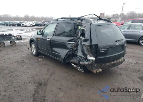 2011 Subaru Forester 2.5X Premium z USA, uszkodzony, nr VIN JF2SHADC4BH749384